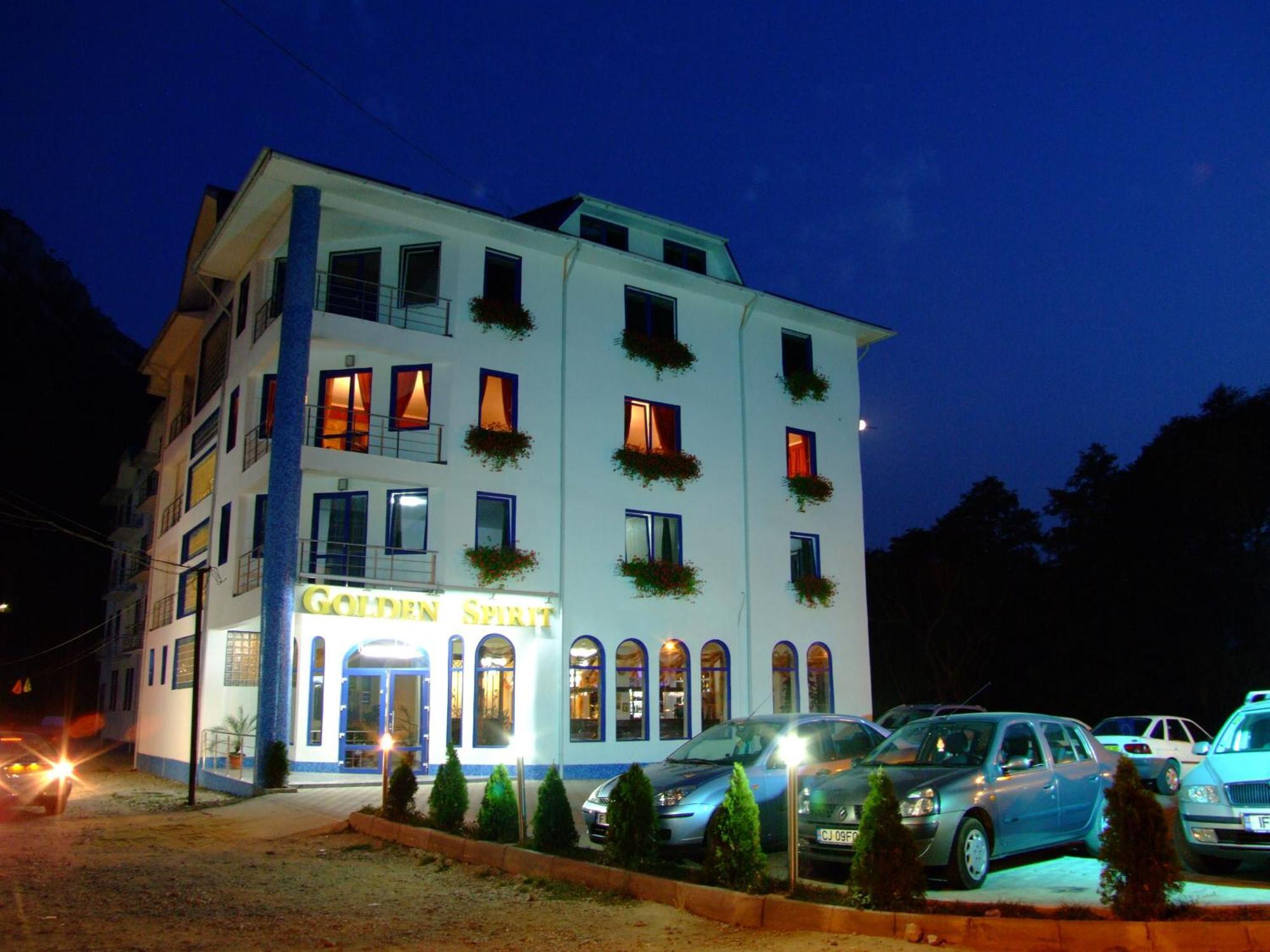 Hotel Golden Spirit Băile Herculane Exterior foto